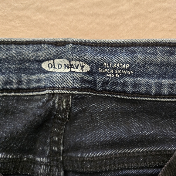 Old Navy Mid Rise Super Skinny Blur Jeans Size 2 - Picture 4 of 6